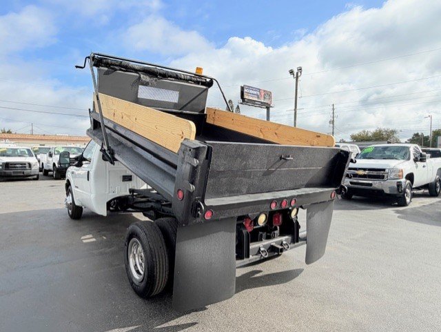 2001 Ford F-350 Super Duty - $19,888