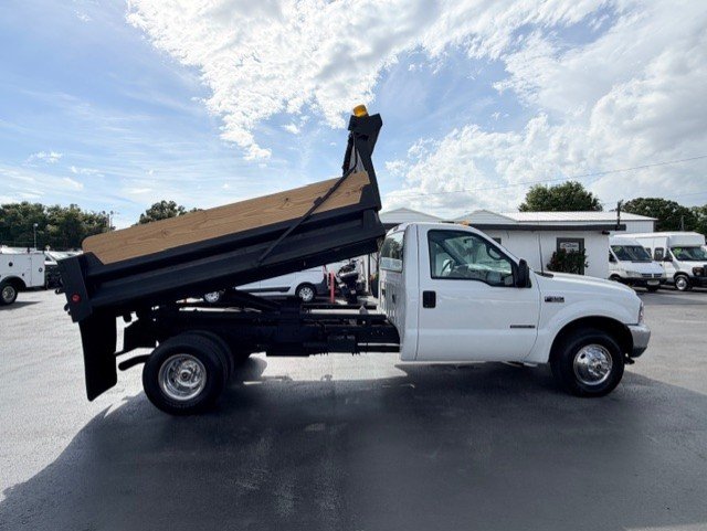 2001 Ford F-350 Super Duty - $20,888