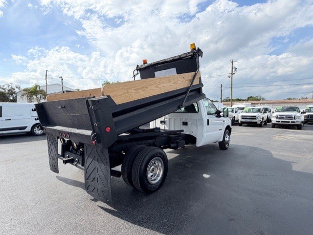 2001 Ford F-350 Super Duty - $20,888