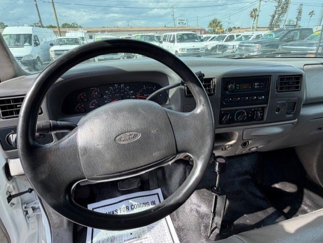 2001 Ford F-350 Super Duty - $20,888