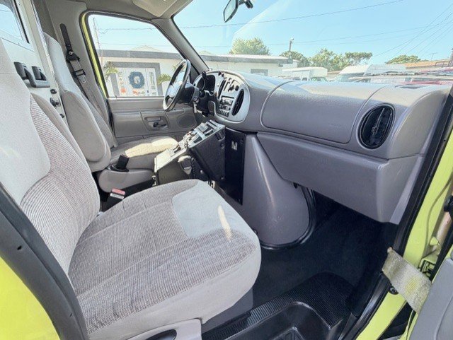 1999 Ford E350 - $13,888