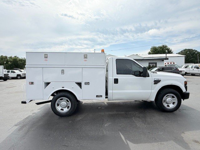 2008 Ford F350 - $8,888