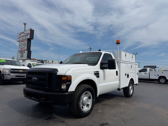 2008 Ford F350 - $8,888