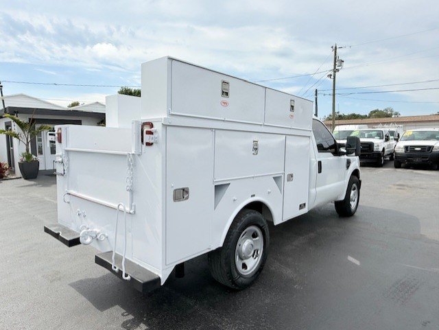 2008 Ford F350 - $8,888