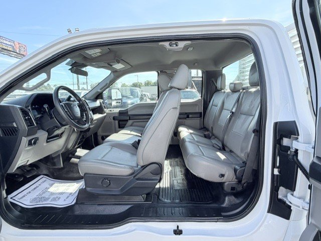 2022 Ford F-250 - $23,888