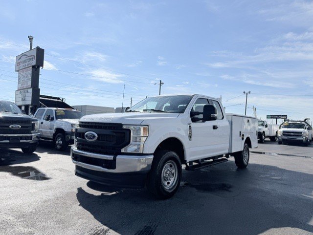 2022 Ford F-250 - $23,888