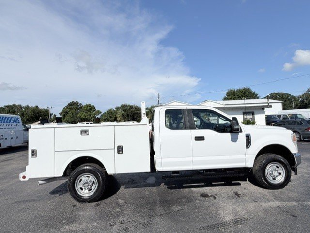 2022 Ford F-250 - $23,888