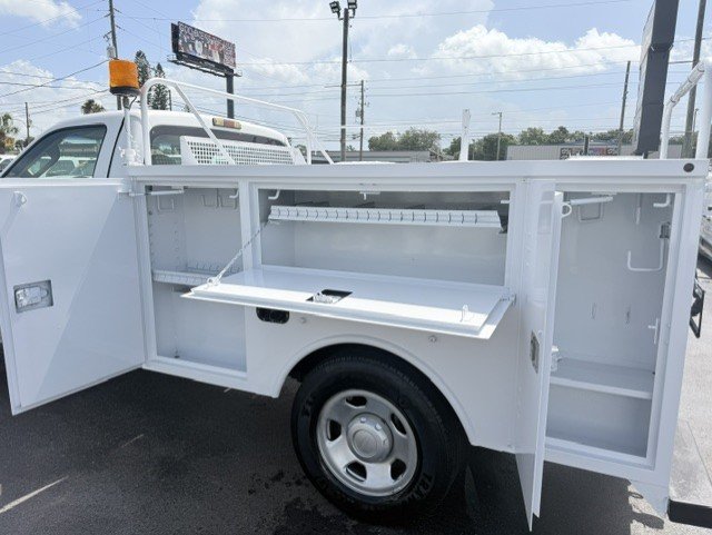 2008 Ford F350 - $8,888