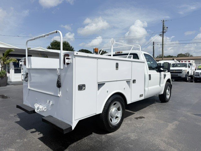 2008 Ford F350 - $8,888