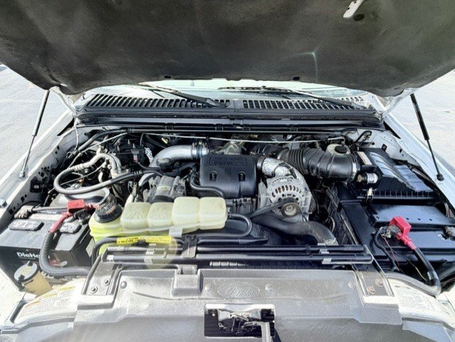 1999 Ford F550 - $25,888