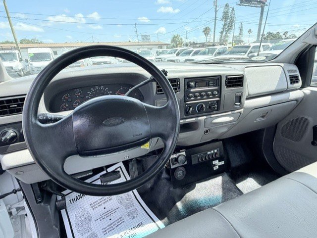 1999 Ford F550 - $25,888