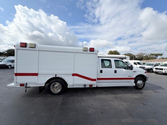 2002 Ford F-550 Super Duty