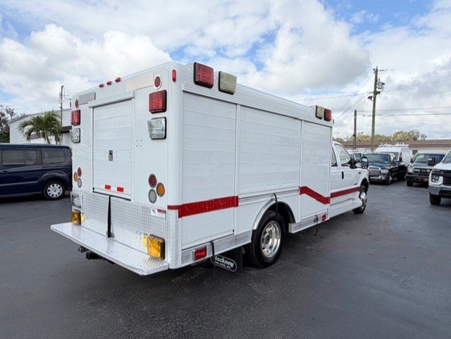 2002 Ford F-550 Super Duty
