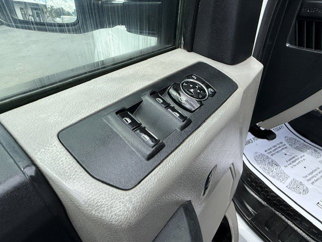2017 Ford F-250 - $23,888