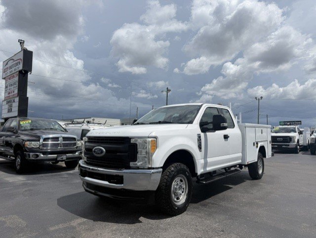 2017 Ford F-250 - $23,888