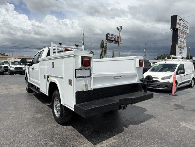 2017 Ford F-250 - $23,888