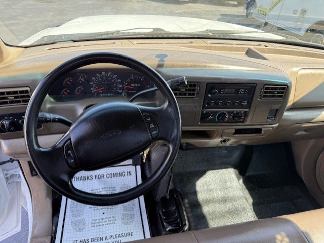 2000 Ford F450 XL photo