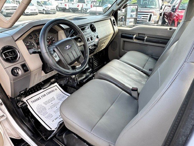 2008 Ford F-550 - $24,888