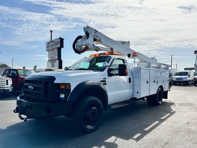 2008 Ford F-550 - $24,888