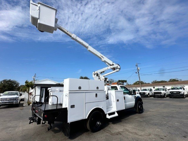 2008 Ford F-550 - $24,888