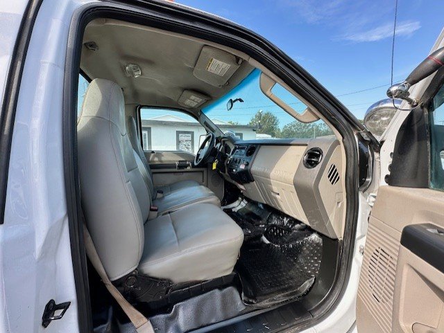 2008 Ford F-550 - $24,888