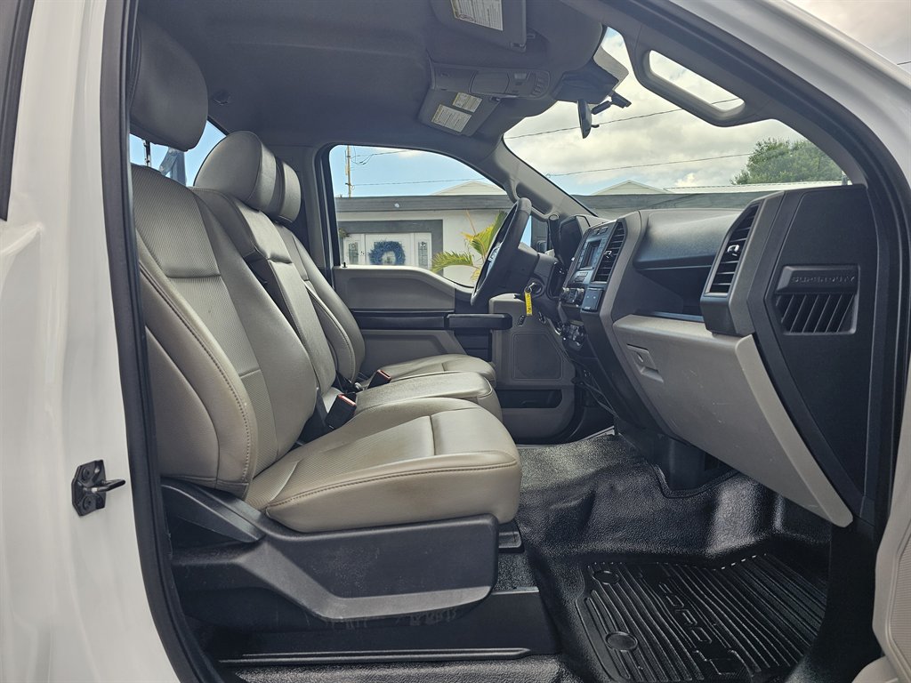 2022 Ford F-250 - $26,888