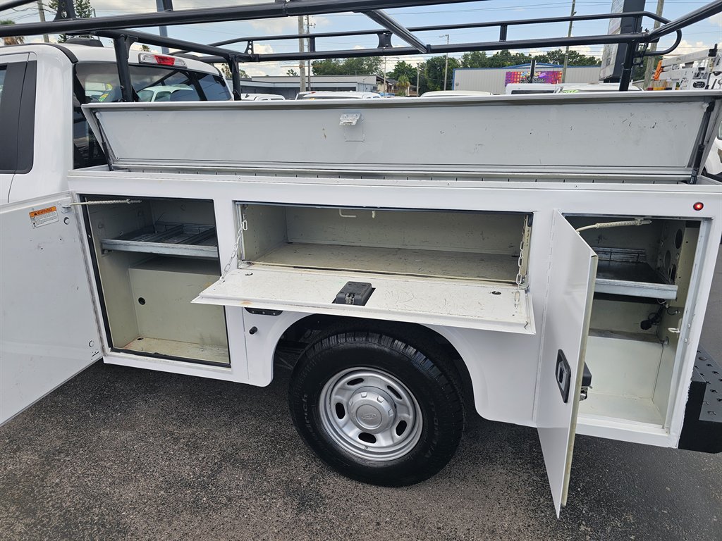 2022 Ford F-250 - $26,888