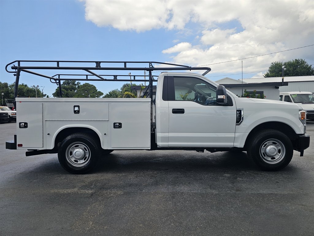 2022 Ford F-250 - $26,888