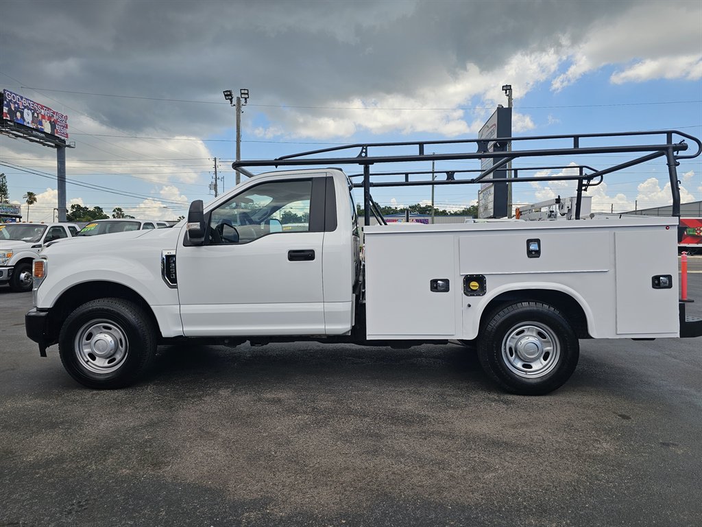 2022 Ford F-250 - $26,888