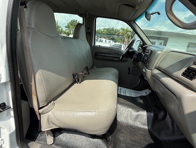 1999 Ford F450 XL photo