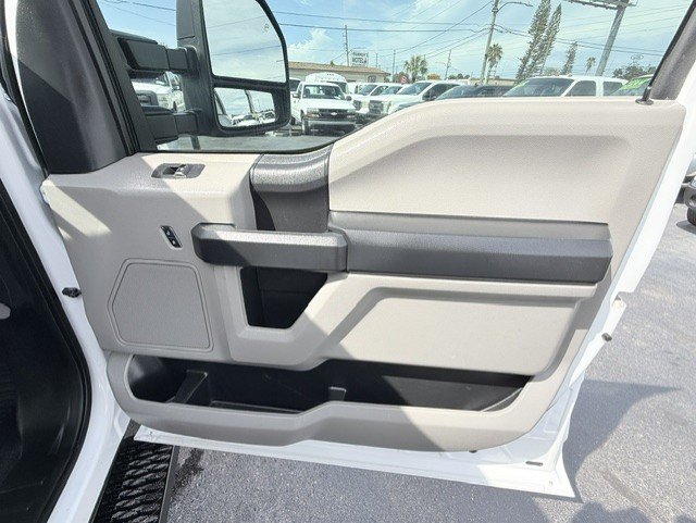 2017 Ford F-250 - $24,888