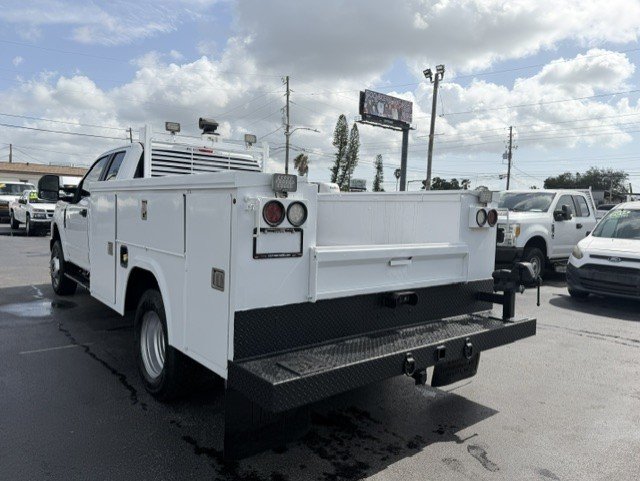 2019 Ford F350 - $23,888