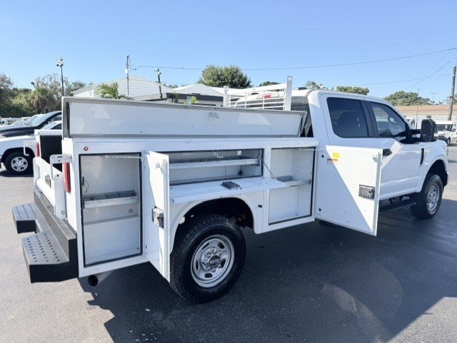 2022 Ford F-250 - $28,888