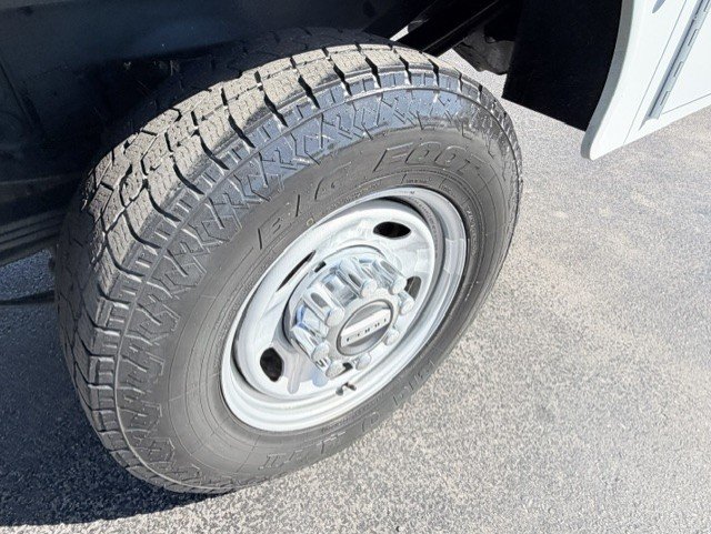 2022 Ford F-250 - $28,888