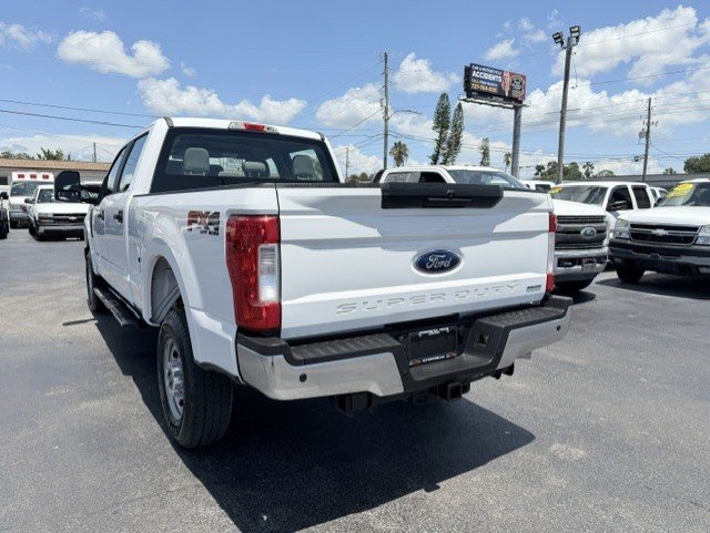 2019 Ford F-250 - $22,888