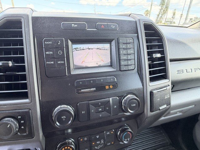 2019 Ford F-250 - $22,888