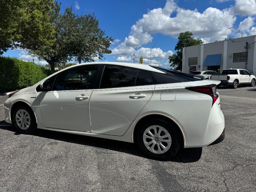 2019 Toyota Prius - $15,999