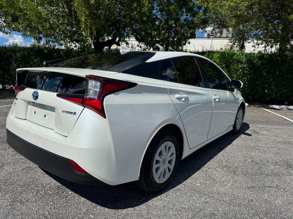 2019 Toyota Prius - $15,999