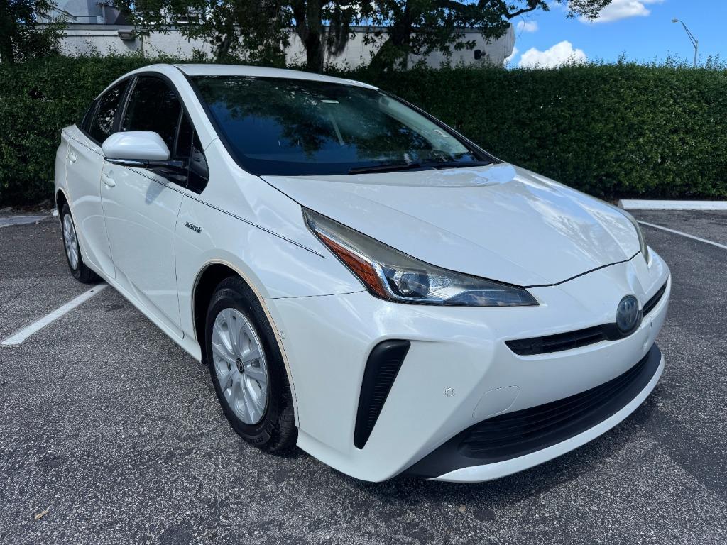 2019 Toyota Prius - $15,999