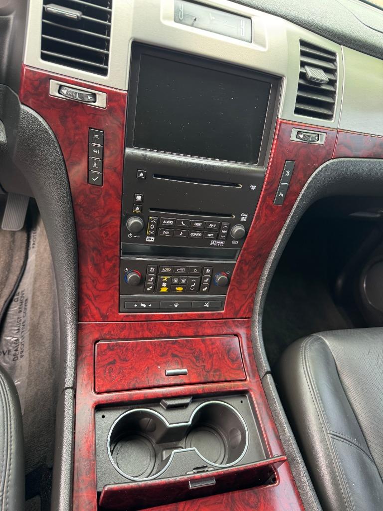 2008 Cadillac Escalade photo