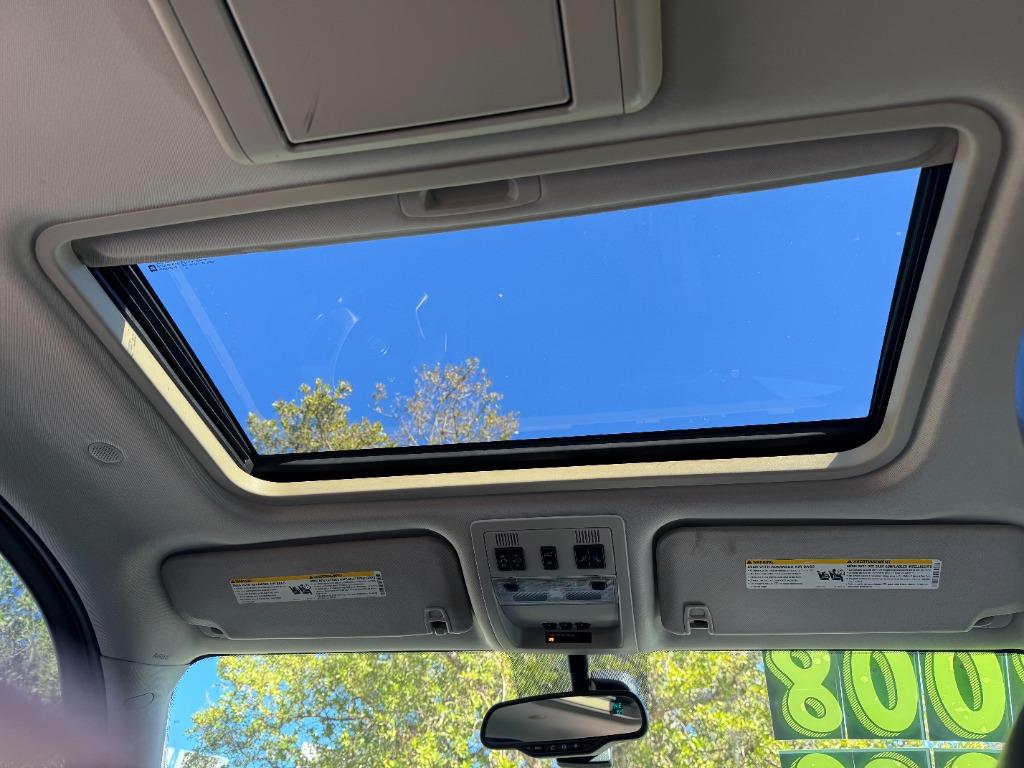2008 Cadillac Escalade photo