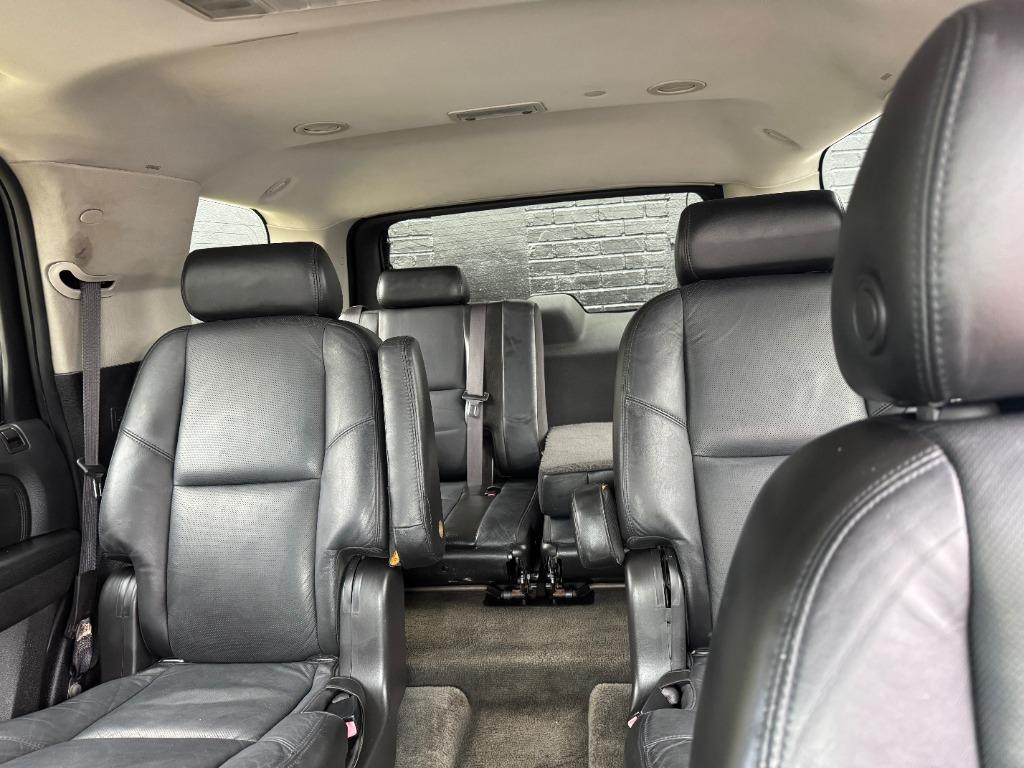 2008 Cadillac Escalade photo