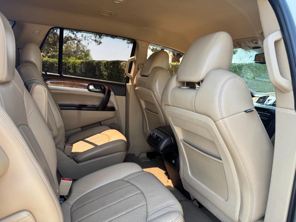 2010 Buick Enclave CXL photo