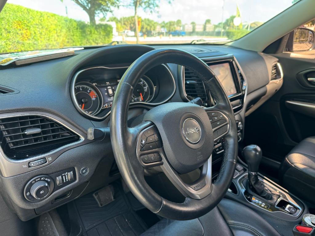 2019 Jeep Cherokee - $14,999