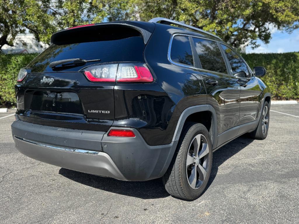 2019 Jeep Cherokee - $14,999