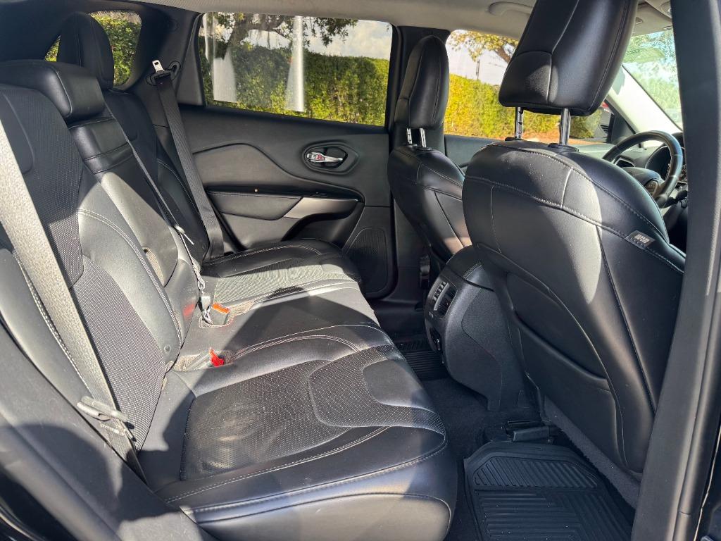 2019 Jeep Cherokee - $14,999