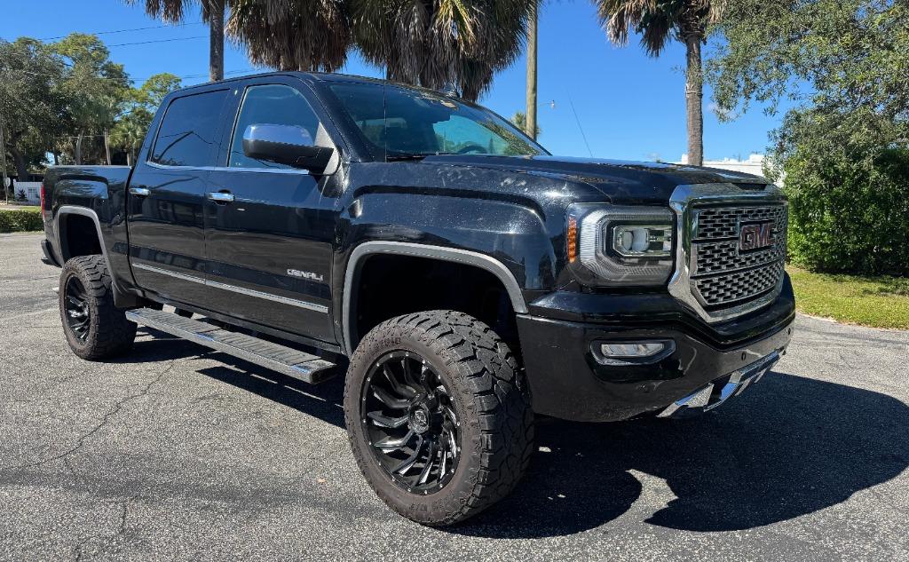 2017 GMC Sierra 1500 - $24,500