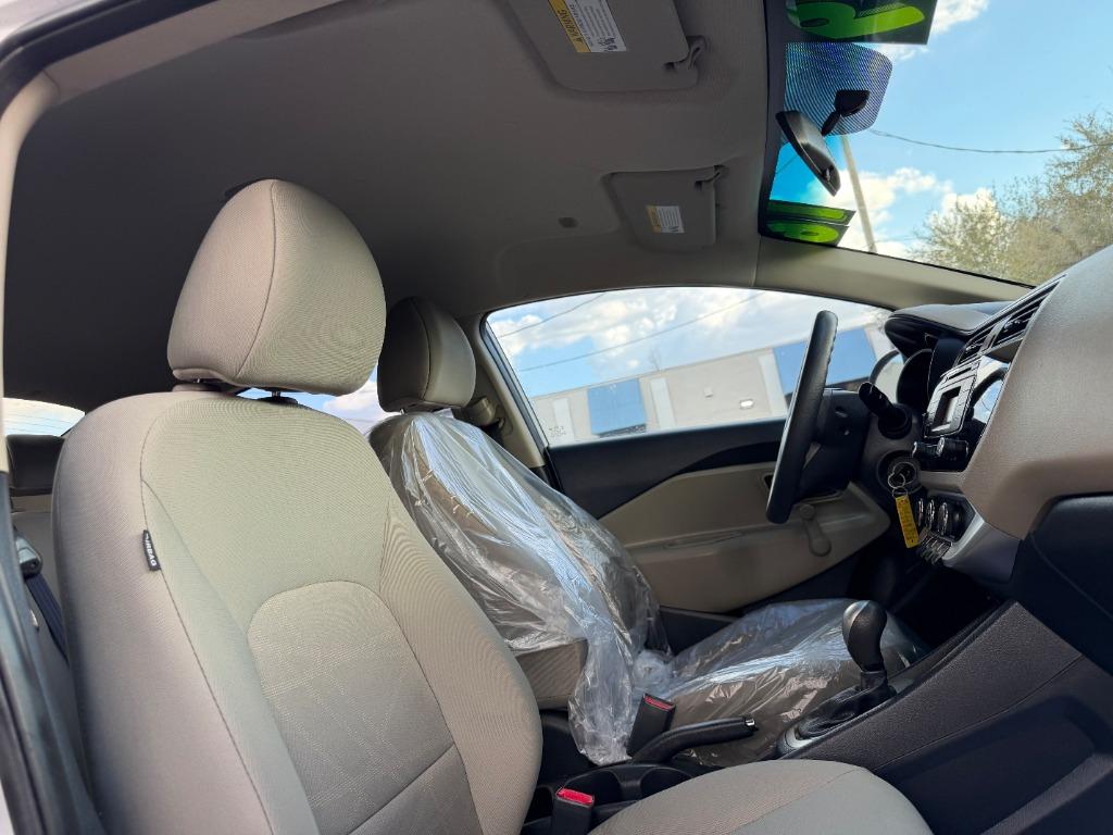 2016 Kia Rio - $5,999