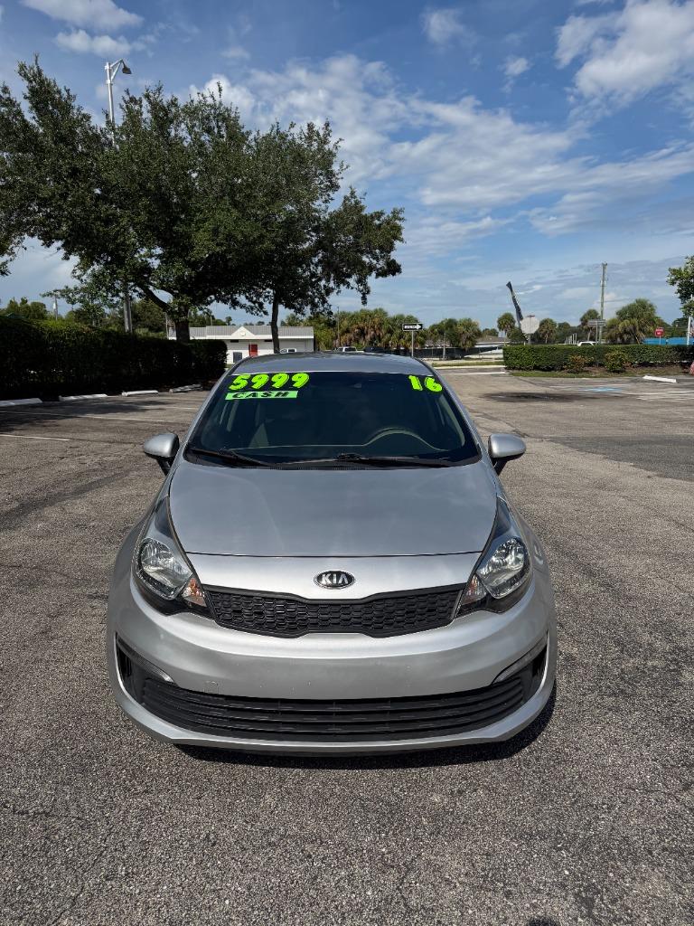 2016 Kia Rio - $5,999