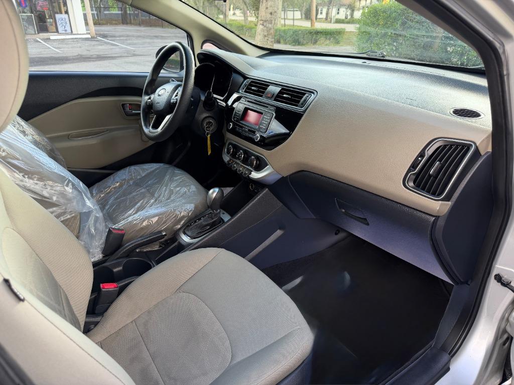 2016 Kia Rio - $5,999
